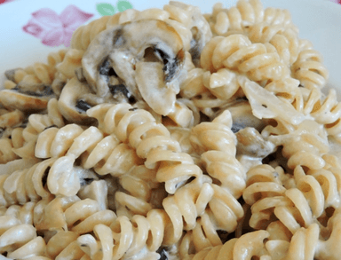 Pasta with Cream and Mushrooms