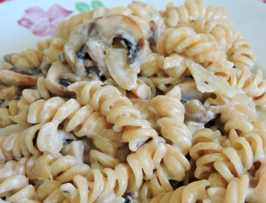 Pasta with Cream and Mushrooms